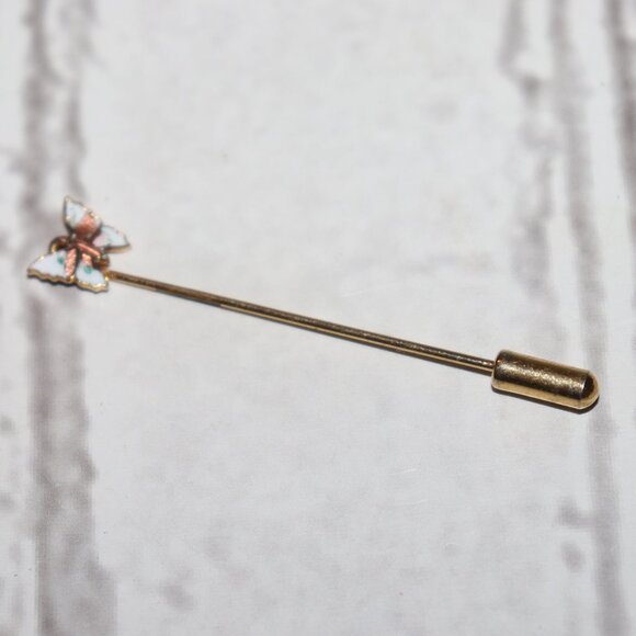 🦋✨🌿 VINTAGE GOLD BUTTERFLY STICK PIN · 2.25" · END CAP INCLUDED - Picture 1 of 4